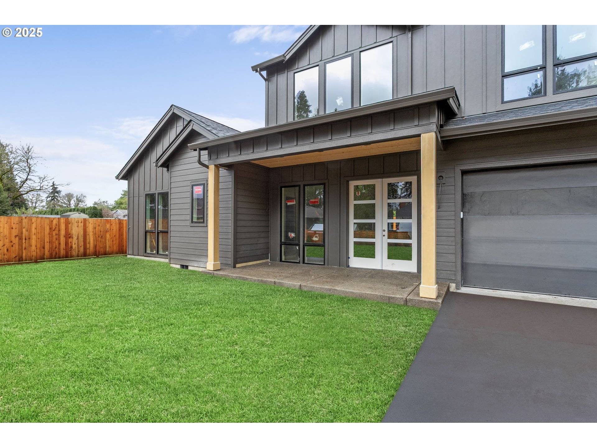 Milwaukie, OR 97267,19319 SE RIVER RD