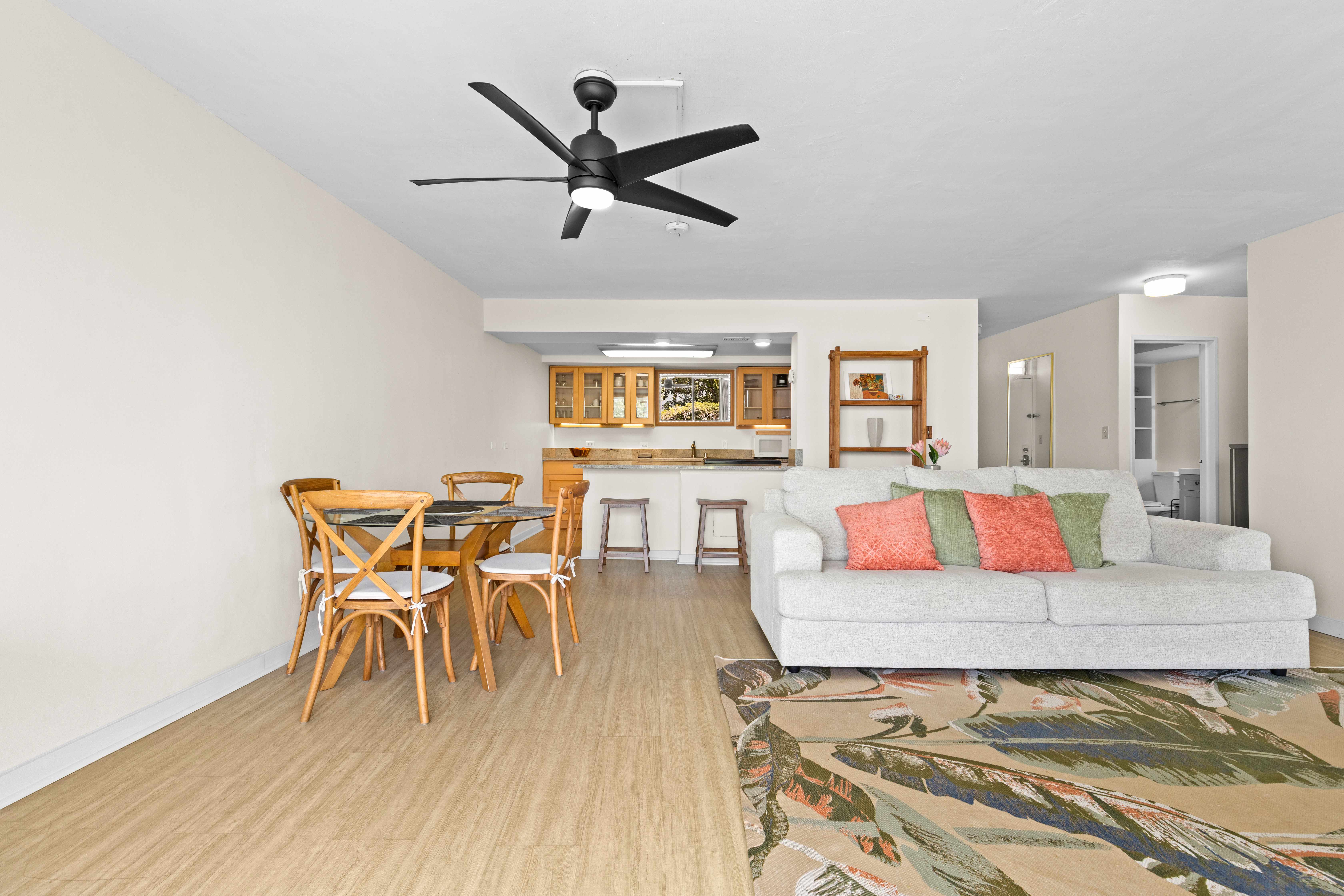 Hilo, HI 96720,2405 KALANIANAOLE ST #503