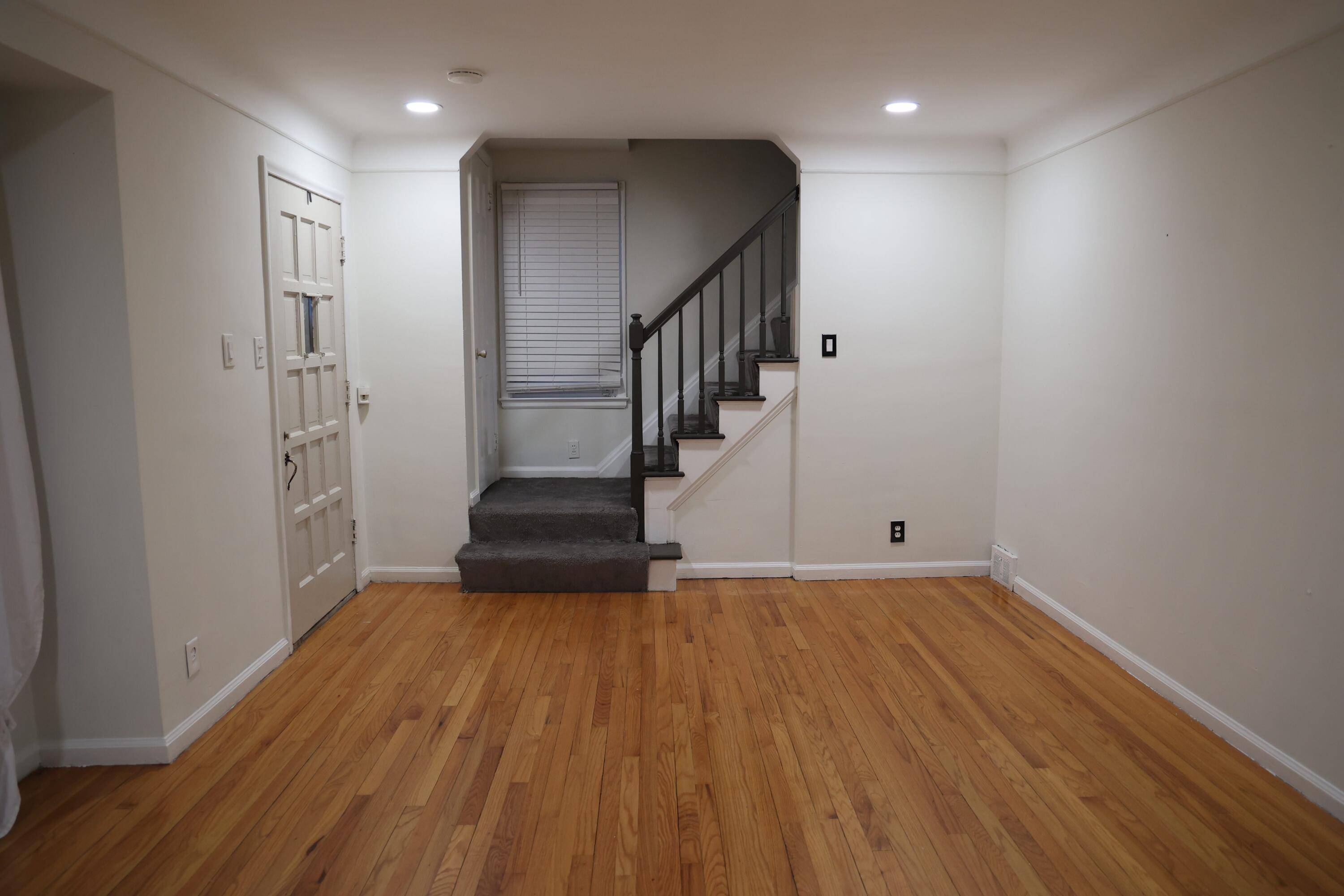 Grosse Pointe, MI 48236,5273 Hillcrest ST