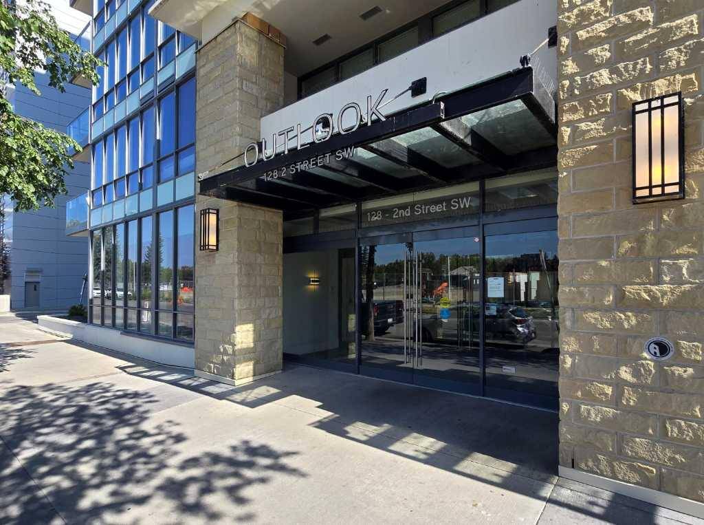 Calgary, AB T2P 0S7,128 2 ST SW #404