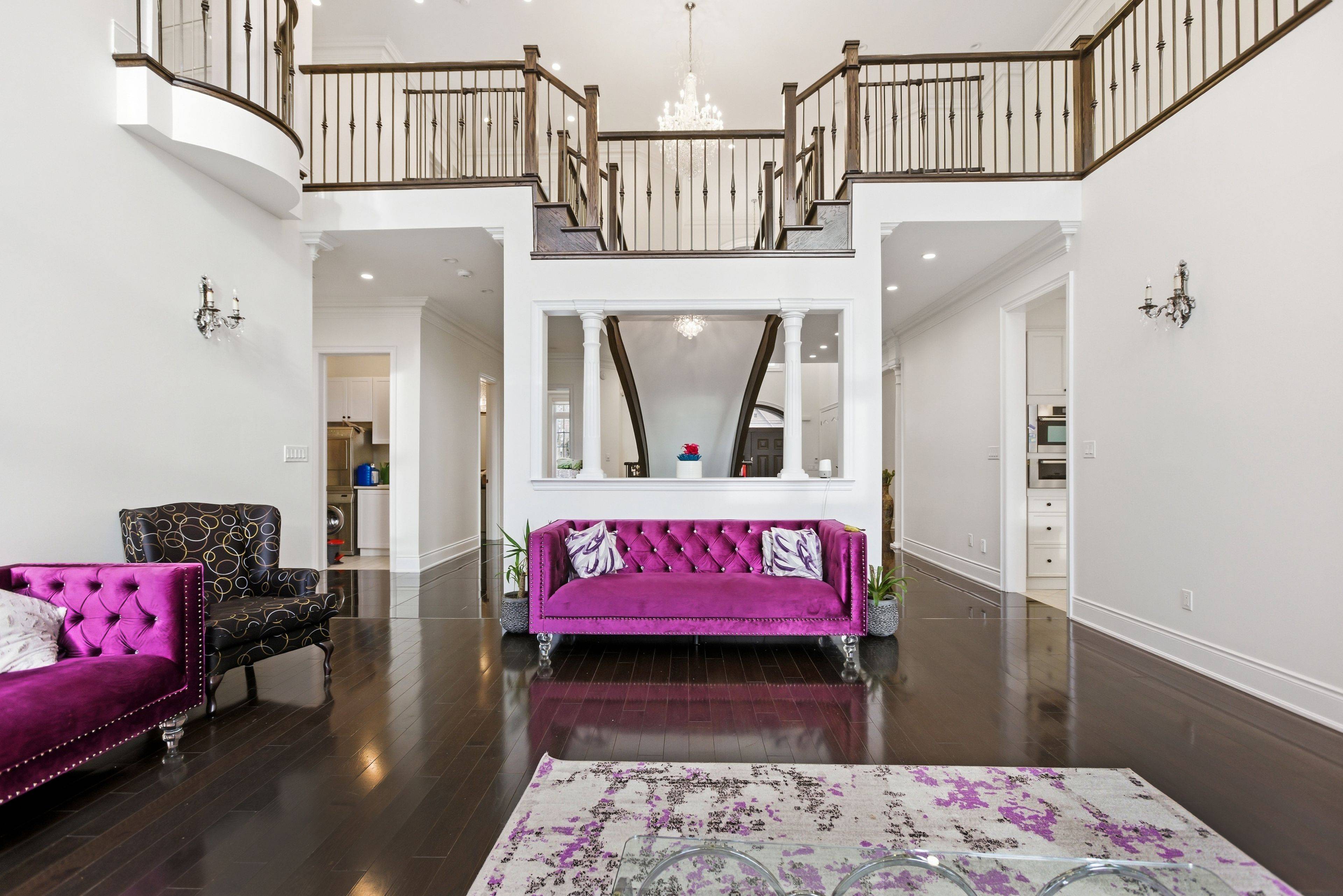 Pickering, ON L1W 2B9,492 Rougemount DR