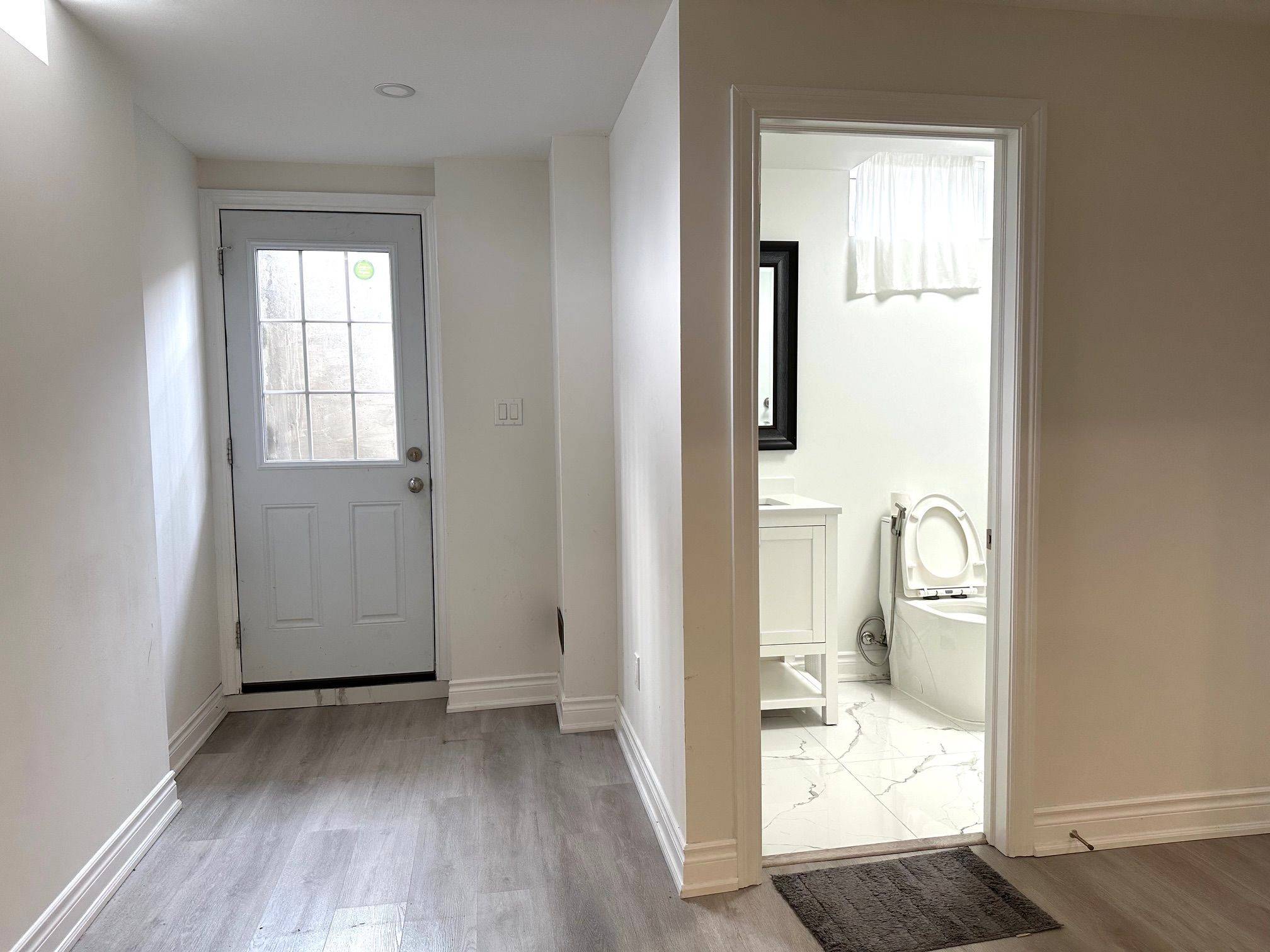 Newmarket, ON L3X 1C8,582 Mcgregor Farm TRL #Bsmnt