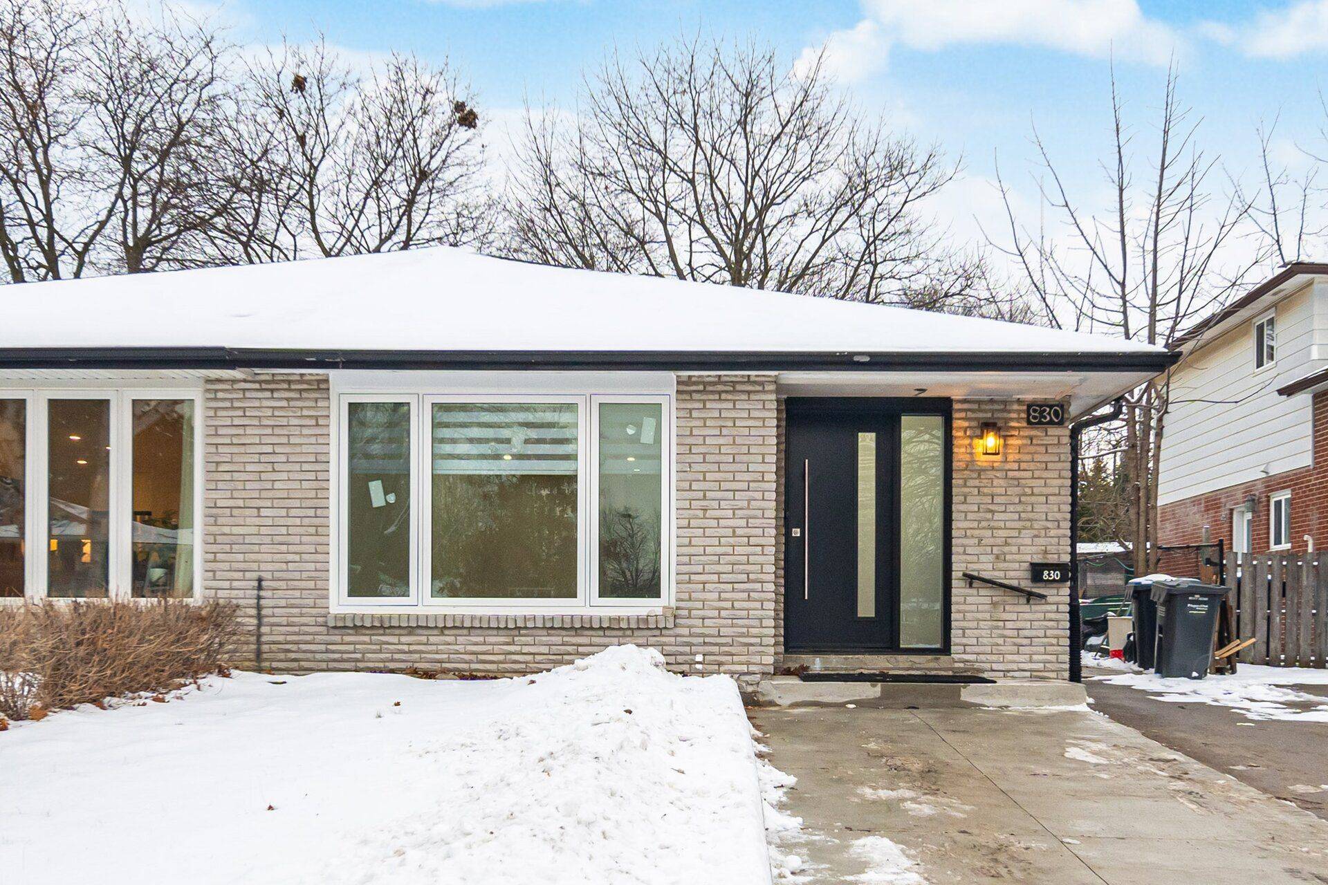 Mississauga, ON L5J 2Y2,830 Embassy AVE #Basement Only