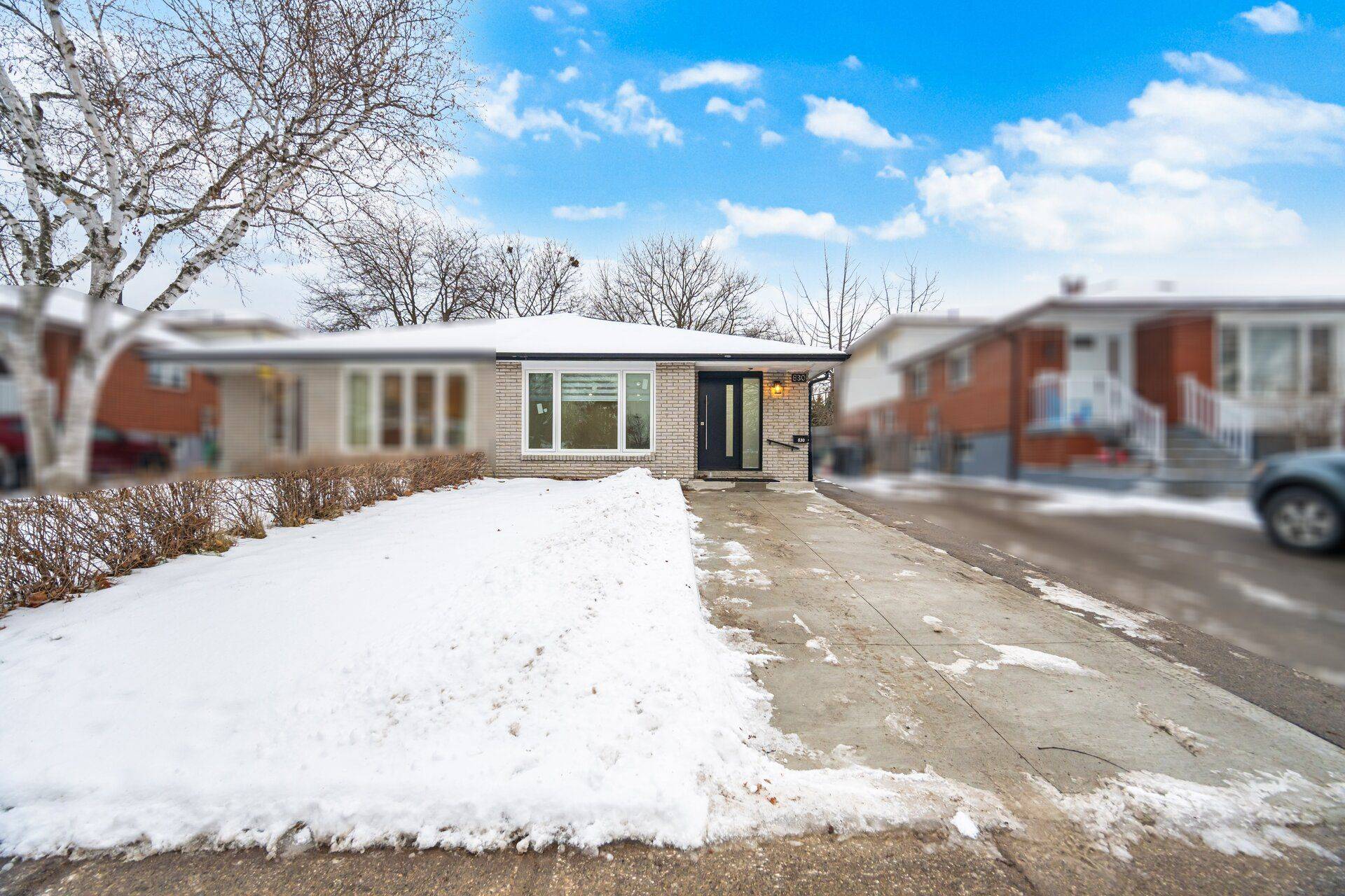 Mississauga, ON L5J 2Y2,830 Embassy AVE #Basement Only