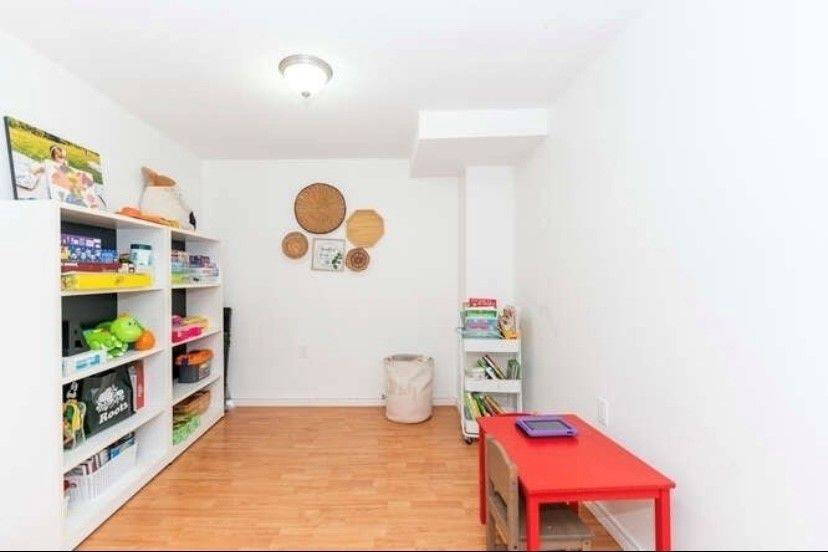 Mississauga, ON L5N 6E6,Address not disclosed