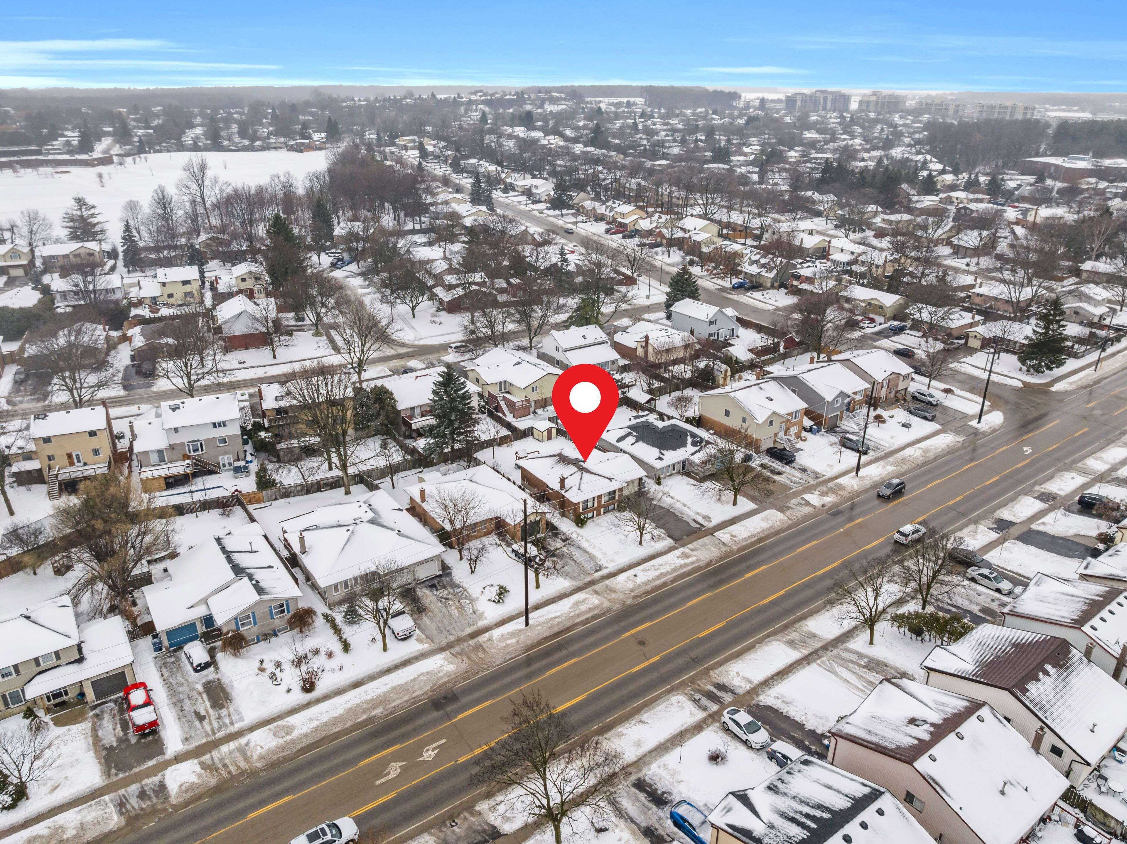 Guelph, ON N1K 1K2,411 Imperial RD S