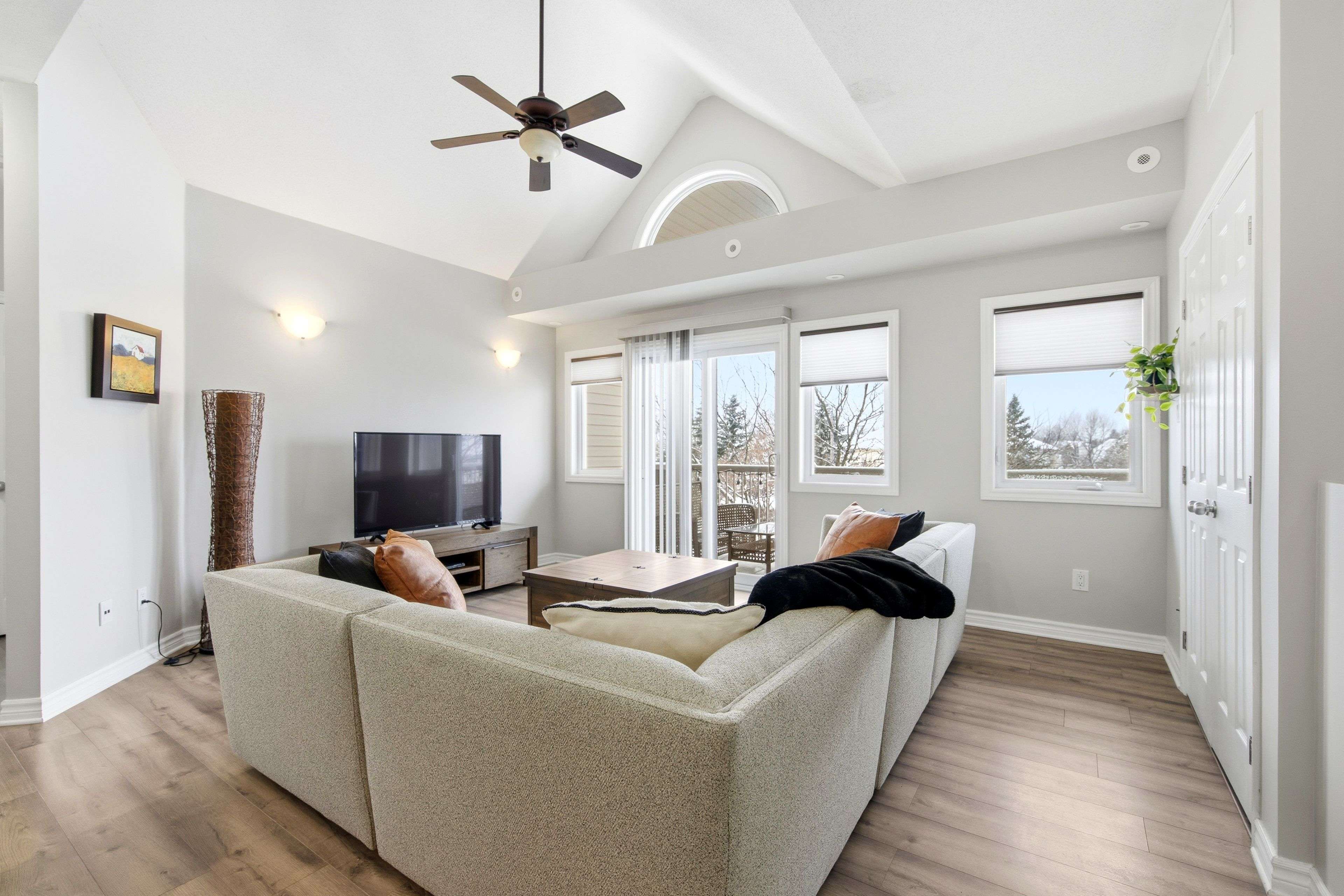 Barrhaven, ON K2G 7G3,175 Waterbridge DR #10