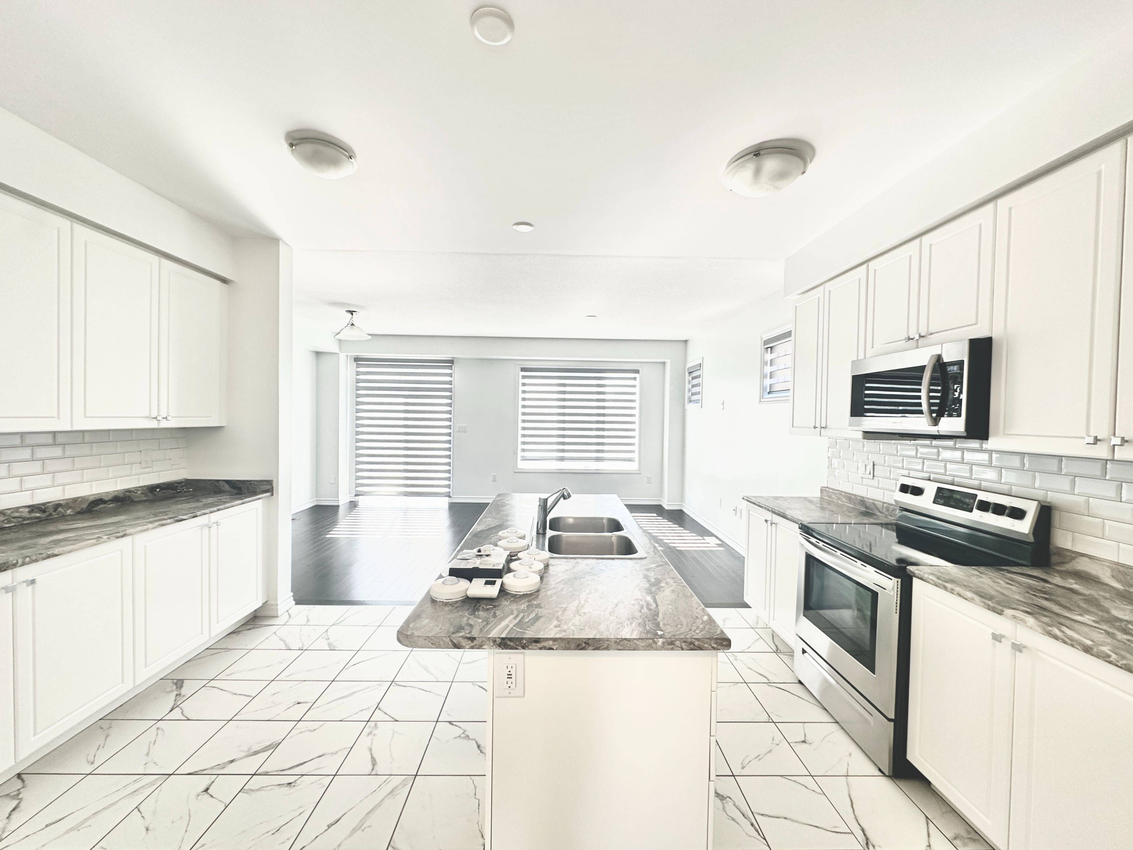 Haldimand, ON N3W 0E8,50 Lise LN