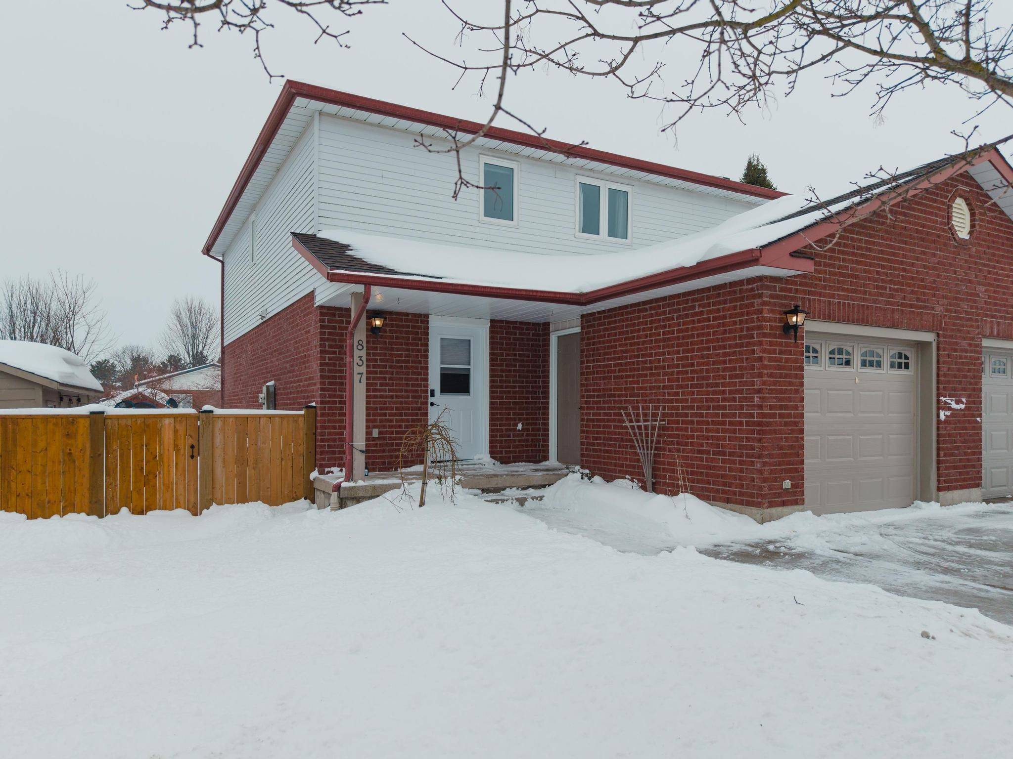 North Perth, ON N4W 3R3,837 Edgar ST W