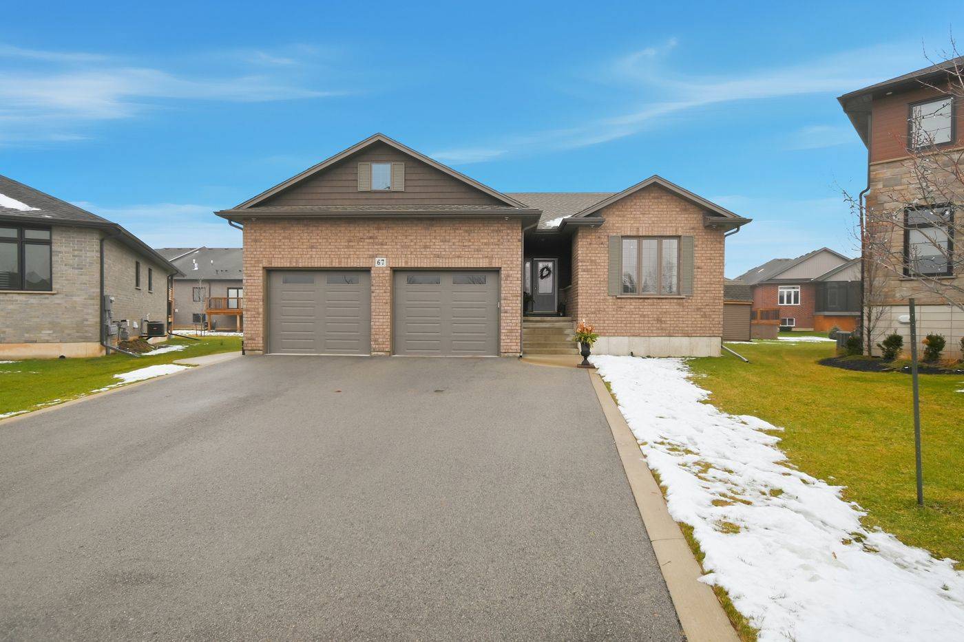 Port Colborne, ON L3K 0B2,67 Hickory CT