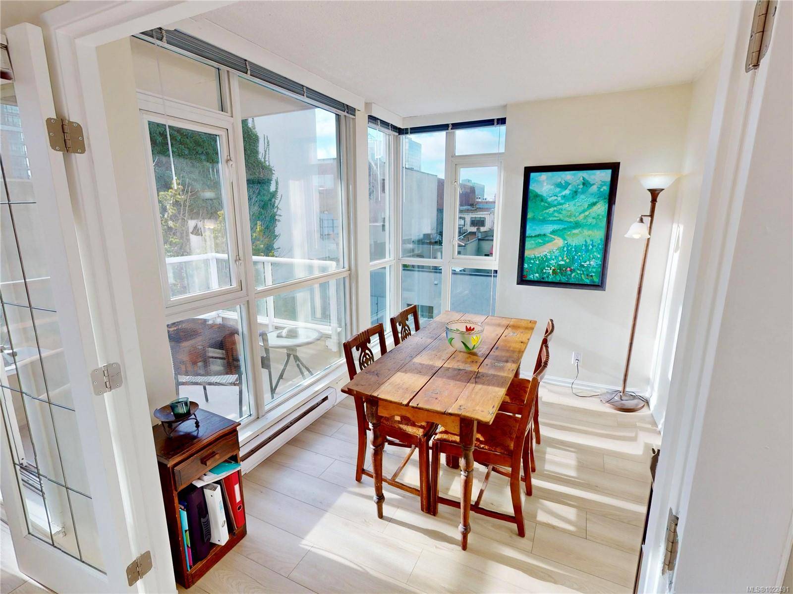 Victoria, BC V8W 3W8,835 View St #312