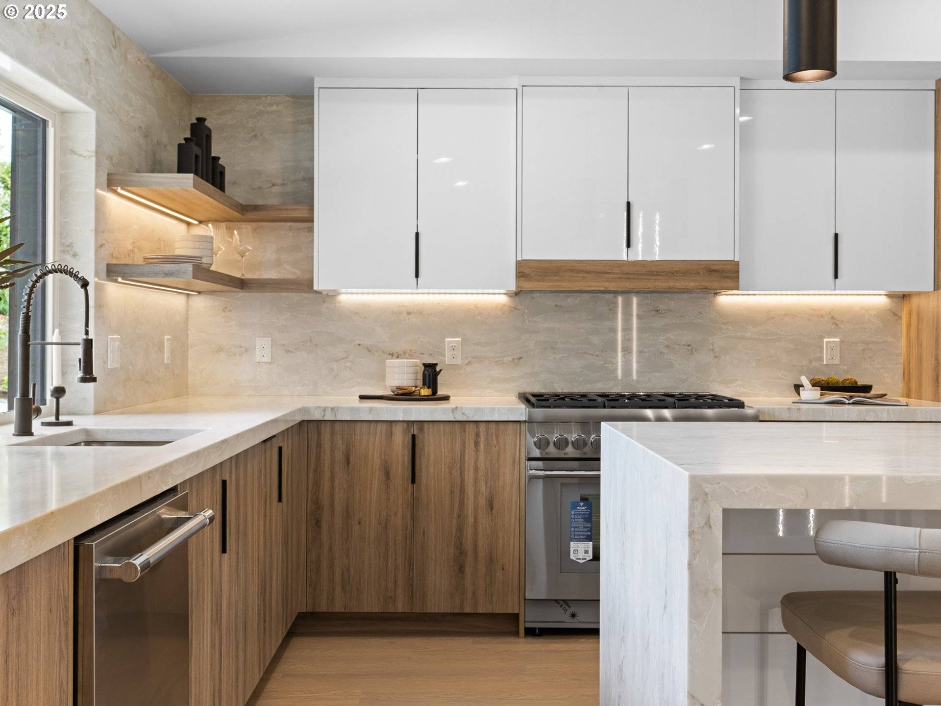 Portland, OR 97229,9070 NW LOVEJOY ST