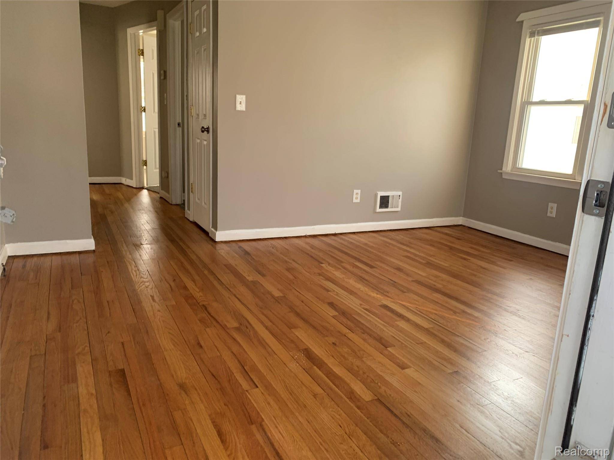 Southgate, MI 48195,13285 Kerr ST