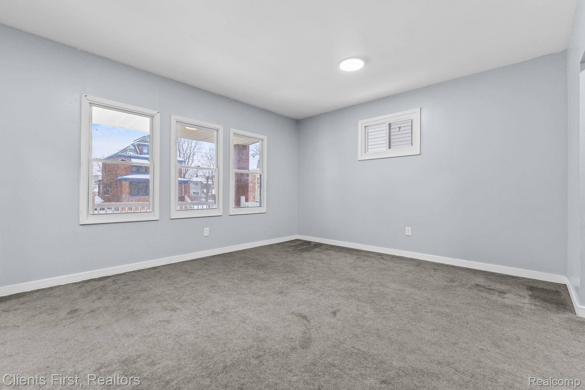 Detroit, MI 48210,7319 Wykes ST