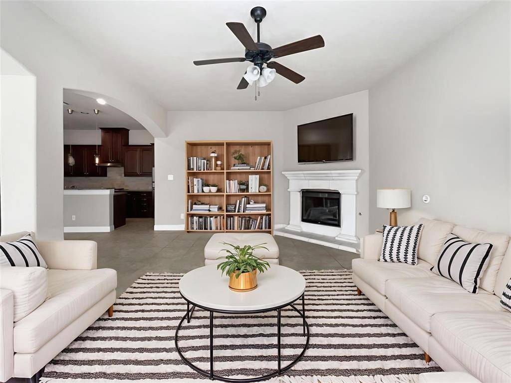 Mckinney, TX 75072,904 Memory Lane