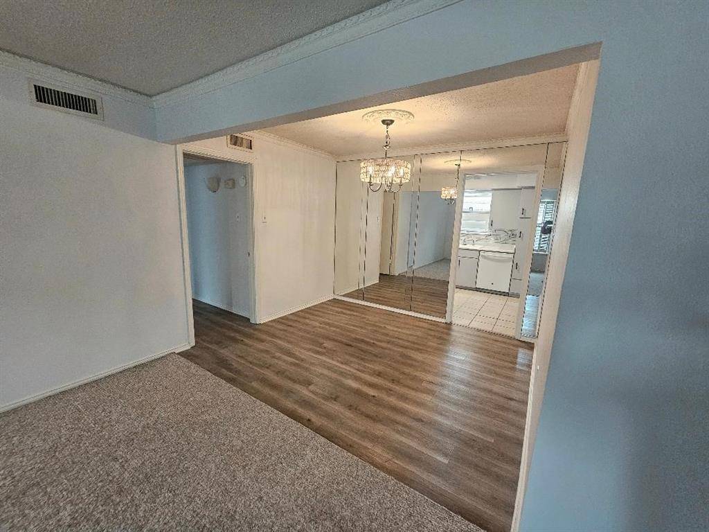 Dallas, TX 75206,5825 Birchbrook Drive #106