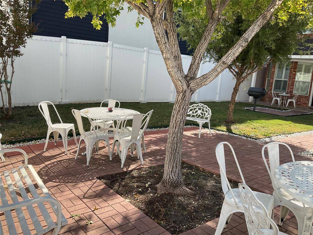 Dallas, TX 75204,2206 N Carroll Avenue