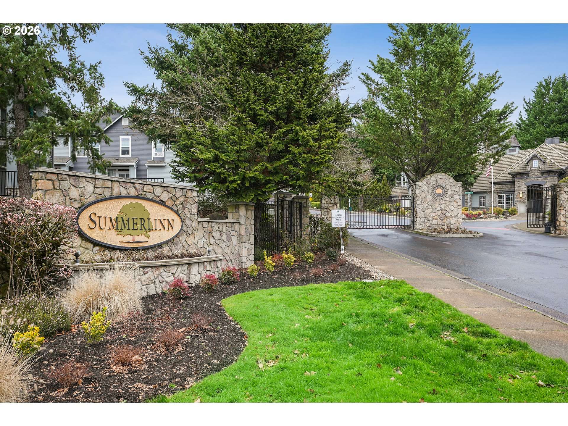 West Linn, OR 97068,3870 SUMMERLINN DR