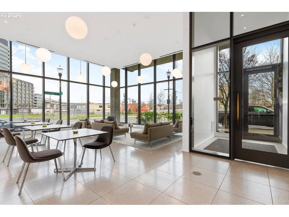 Portland, OR 97209,1150 NW QUIMBY ST #326