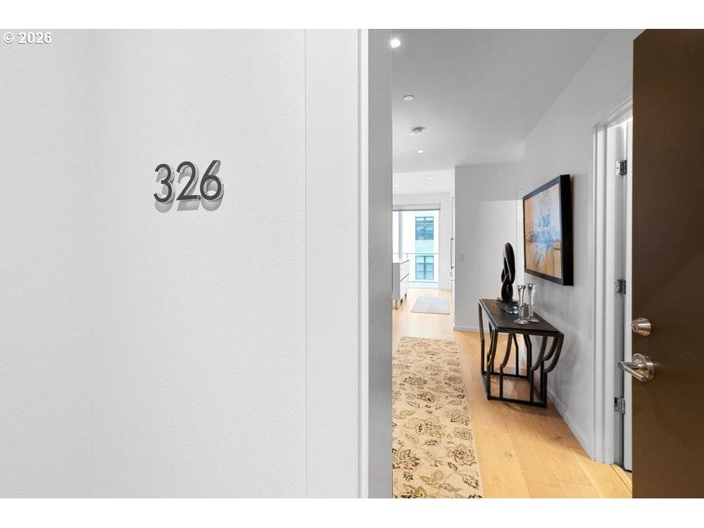 Portland, OR 97209,1150 NW QUIMBY ST #326