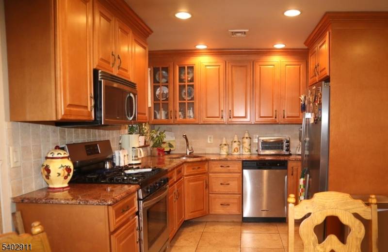 North Haledon Boro, NJ 07508,97 Squaw Brook Rd