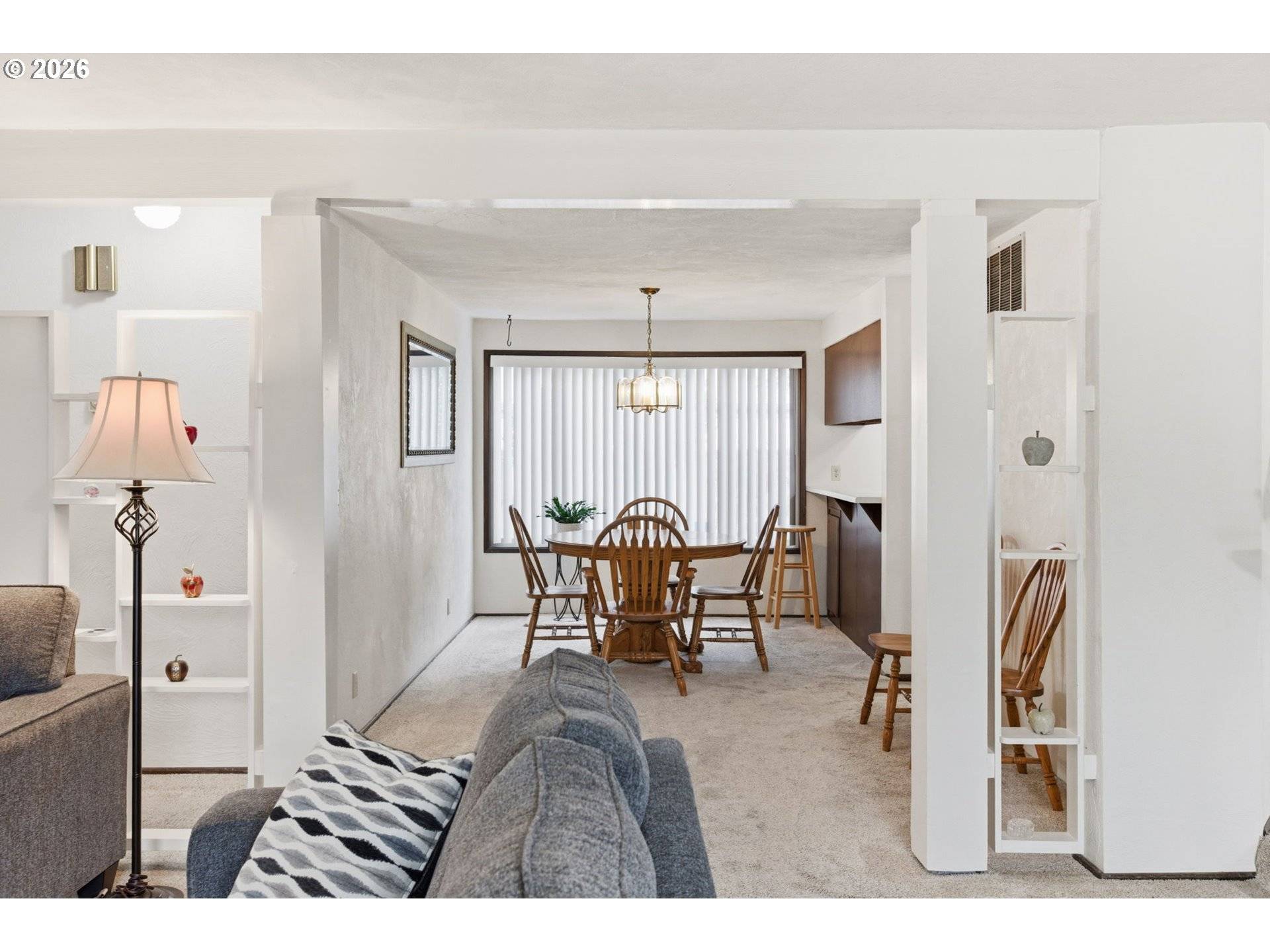 Eugene, OR 97401,600 CHERRY DR #8