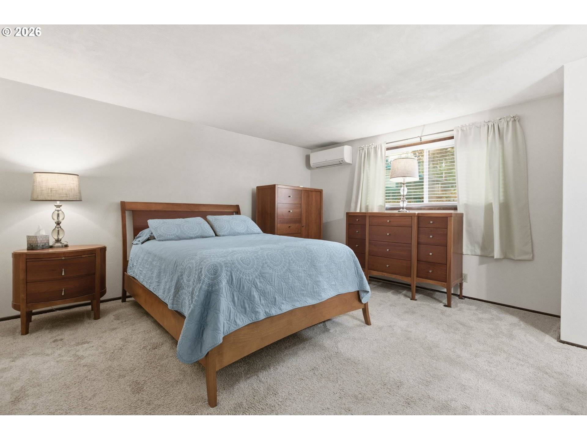 Eugene, OR 97401,600 CHERRY DR #8