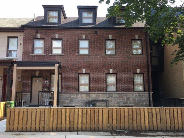 Toronto C01, ON M6J 3N4,89 Bellwoods AVE #3