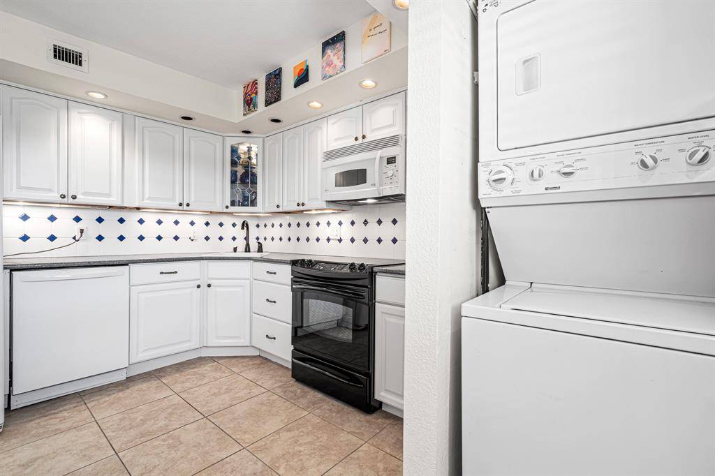 Deerfield Beach, FL 33441,1537 E Hillsboro Blvd #945