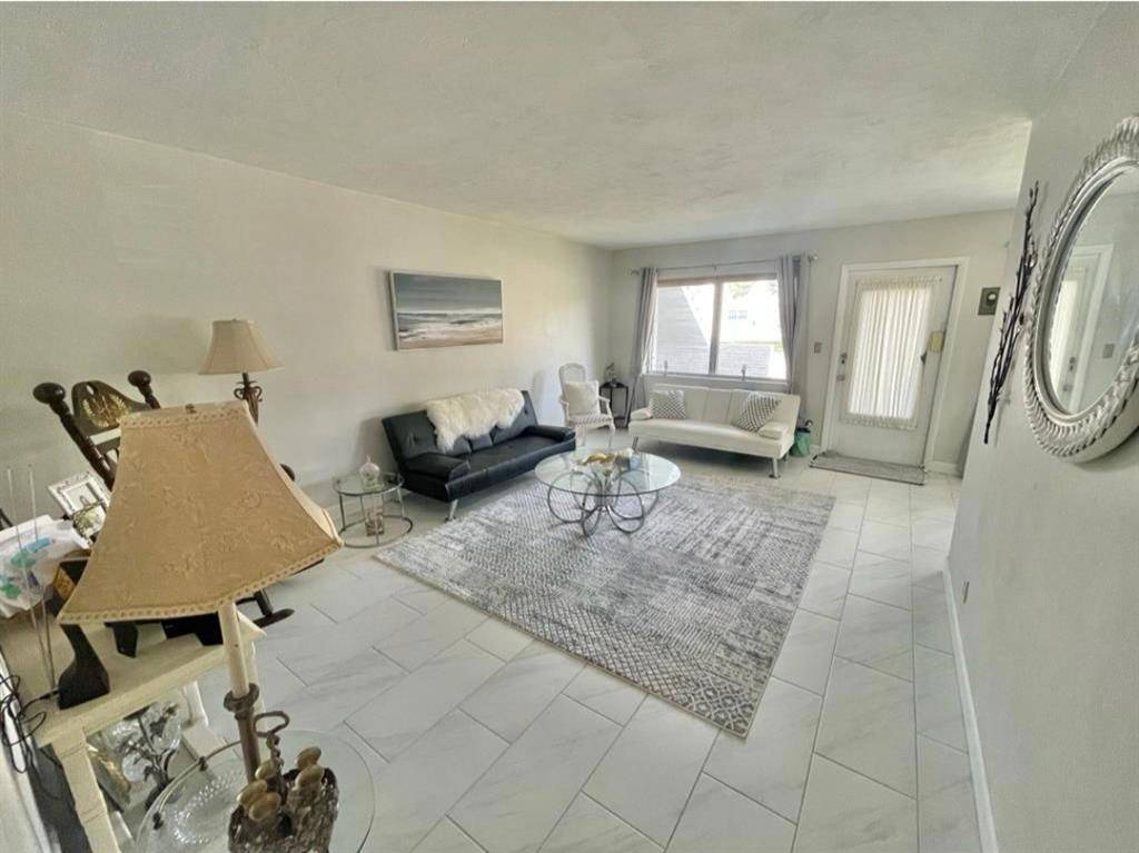 Fort Lauderdale, FL 33308,1920 NE 51ST CT #101