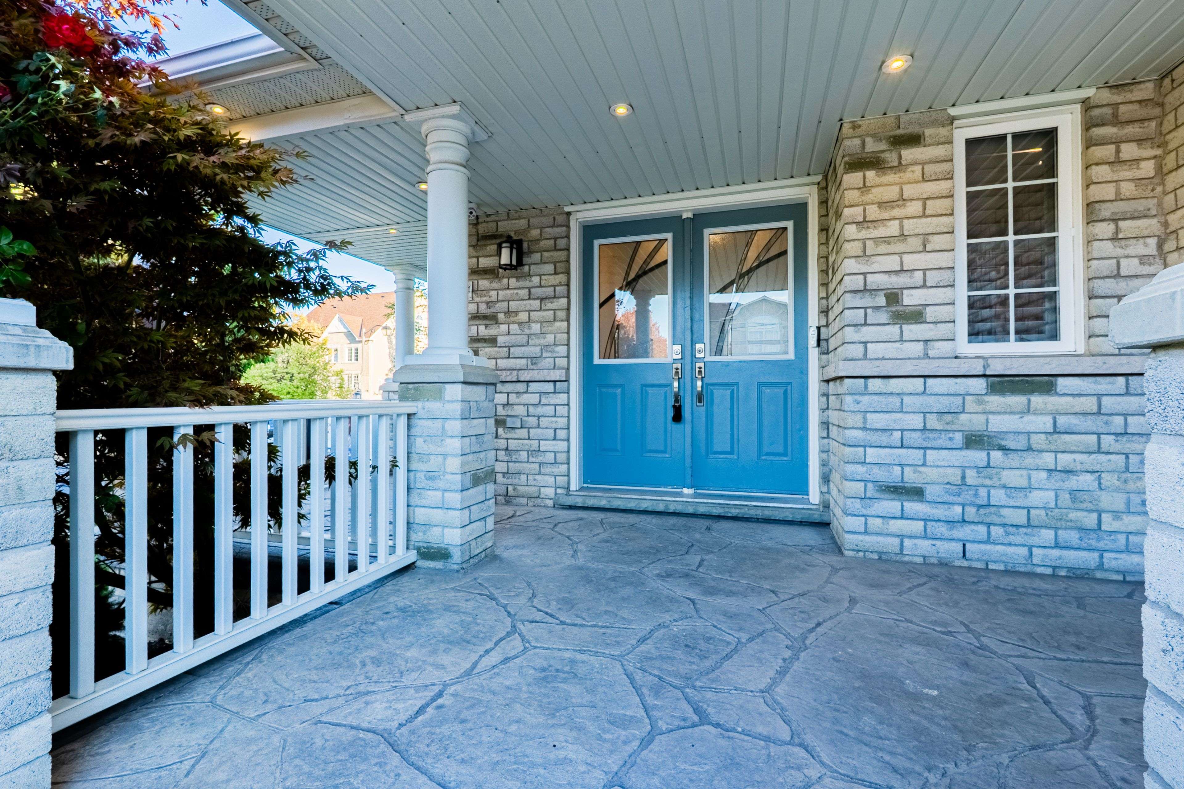 Markham, ON L6C 0B2,1 Bracknell AVE