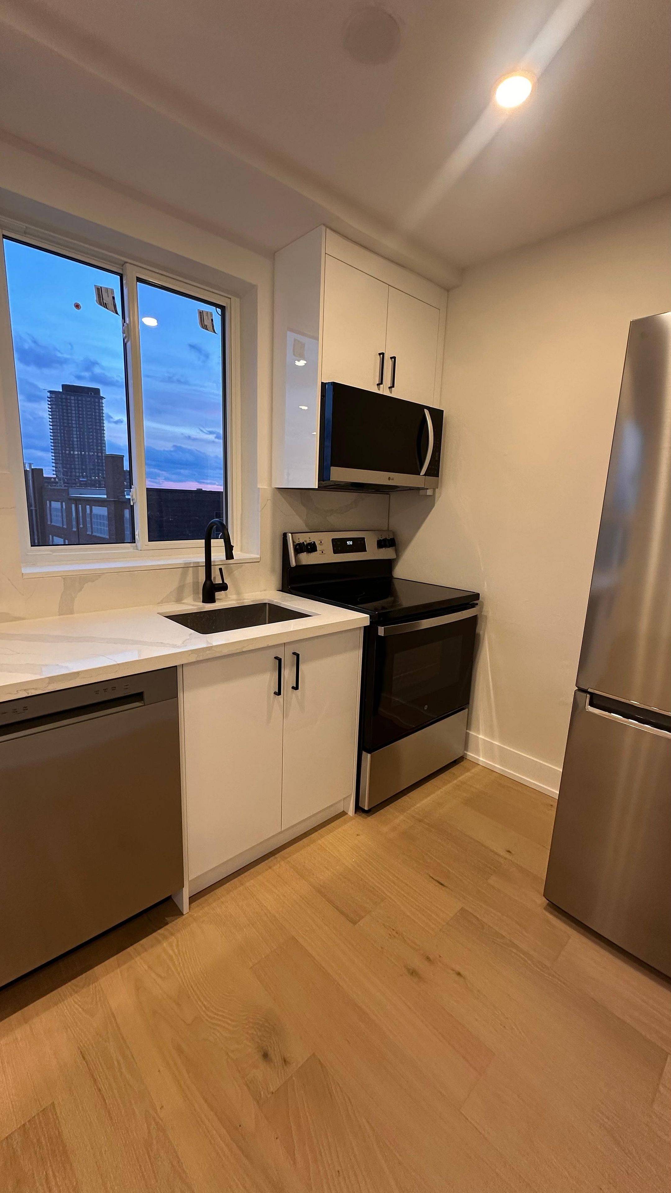 Toronto W02, ON M6H 2H5,1357 Davenport RD #202