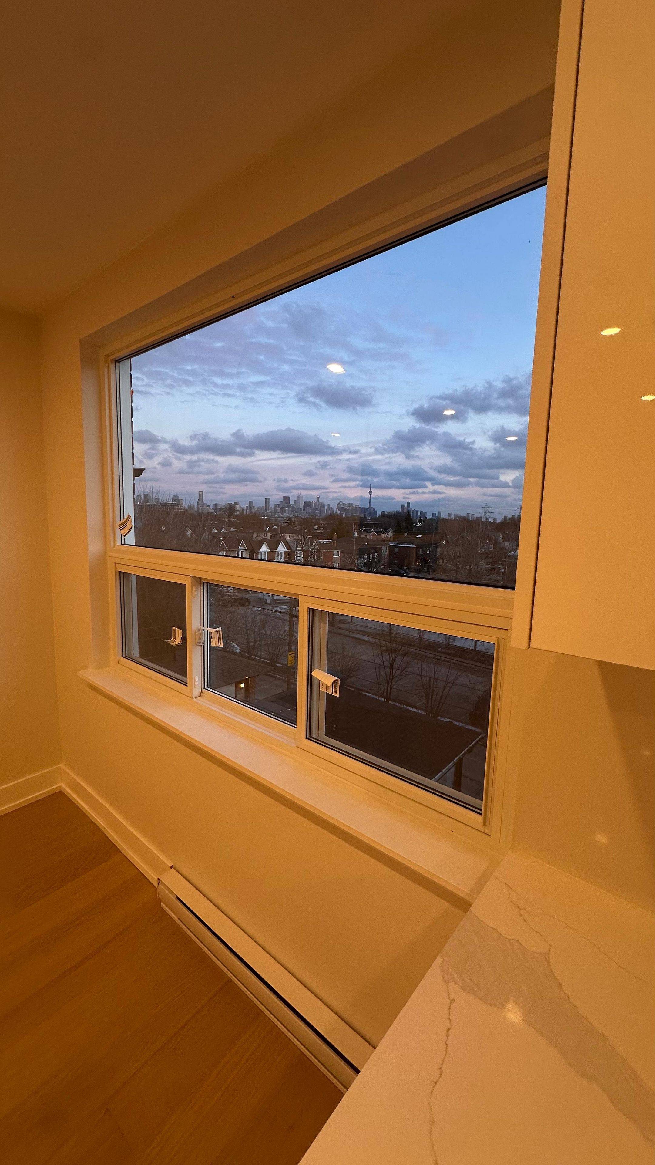 Toronto W02, ON M6H 2H5,1357 Davenport RD #202