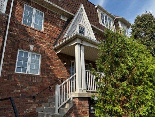 Mississauga, ON L5B 0B5,613 Dundas ST W #5