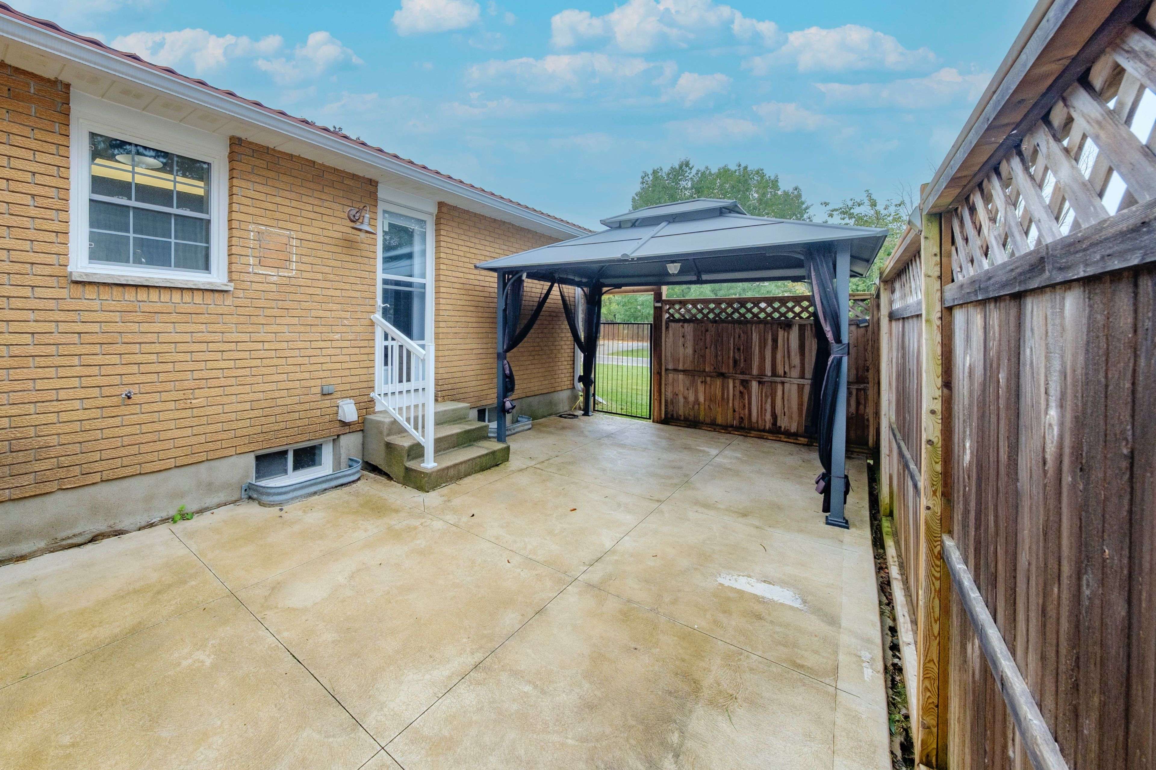 Kincardine, ON N2Z 1X4,427 Highland DR