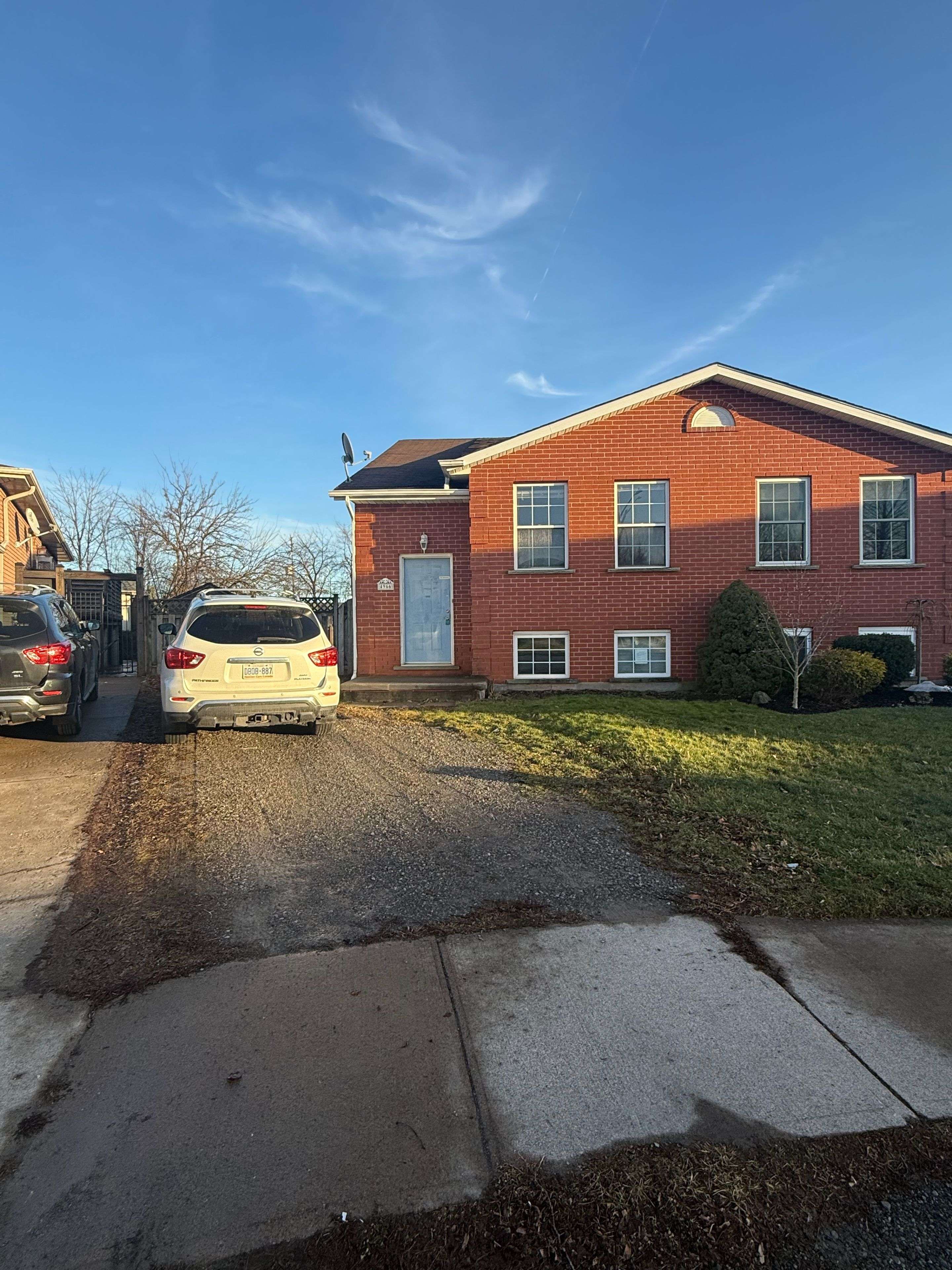 Niagara Falls, ON L2H 2Z7,4966 Windgate DR