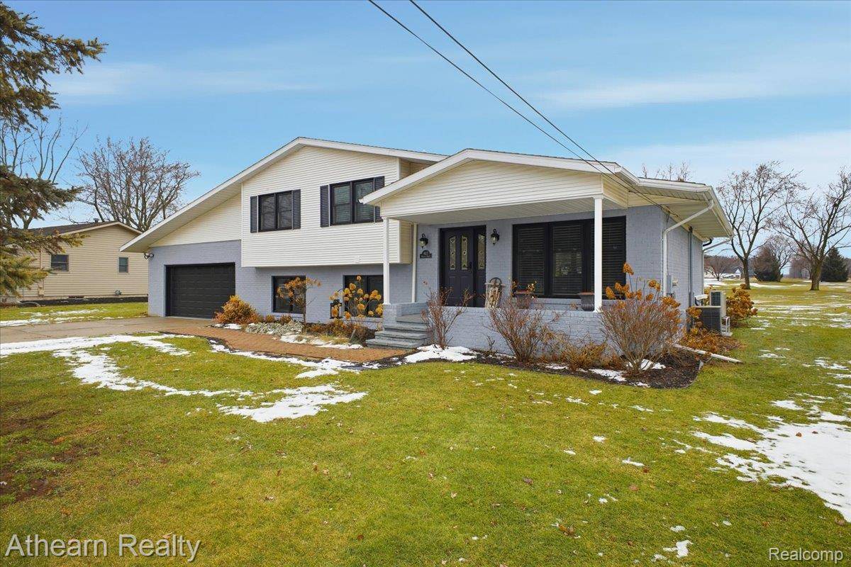 Linden, MI 48451,1412 Meadow Green LN