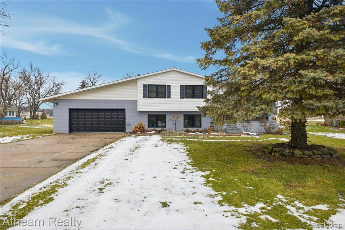 Linden, MI 48451,1412 Meadow Green LN