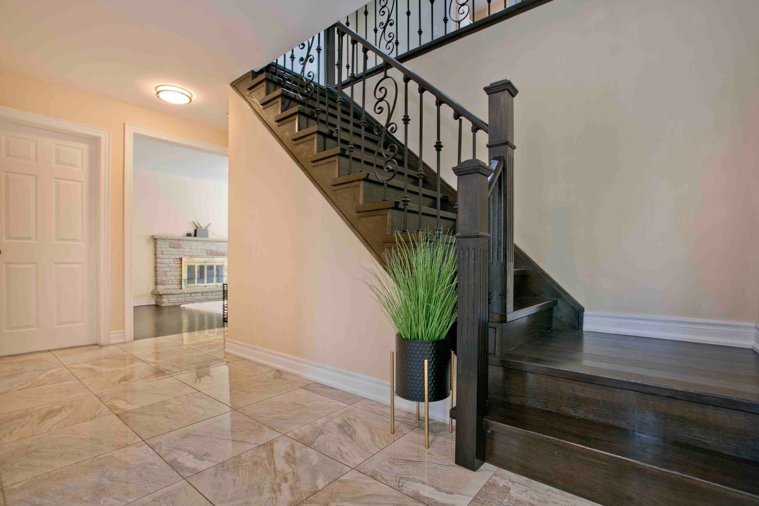 Toronto C15, ON M2J 3R3,157 Pleasant View DR