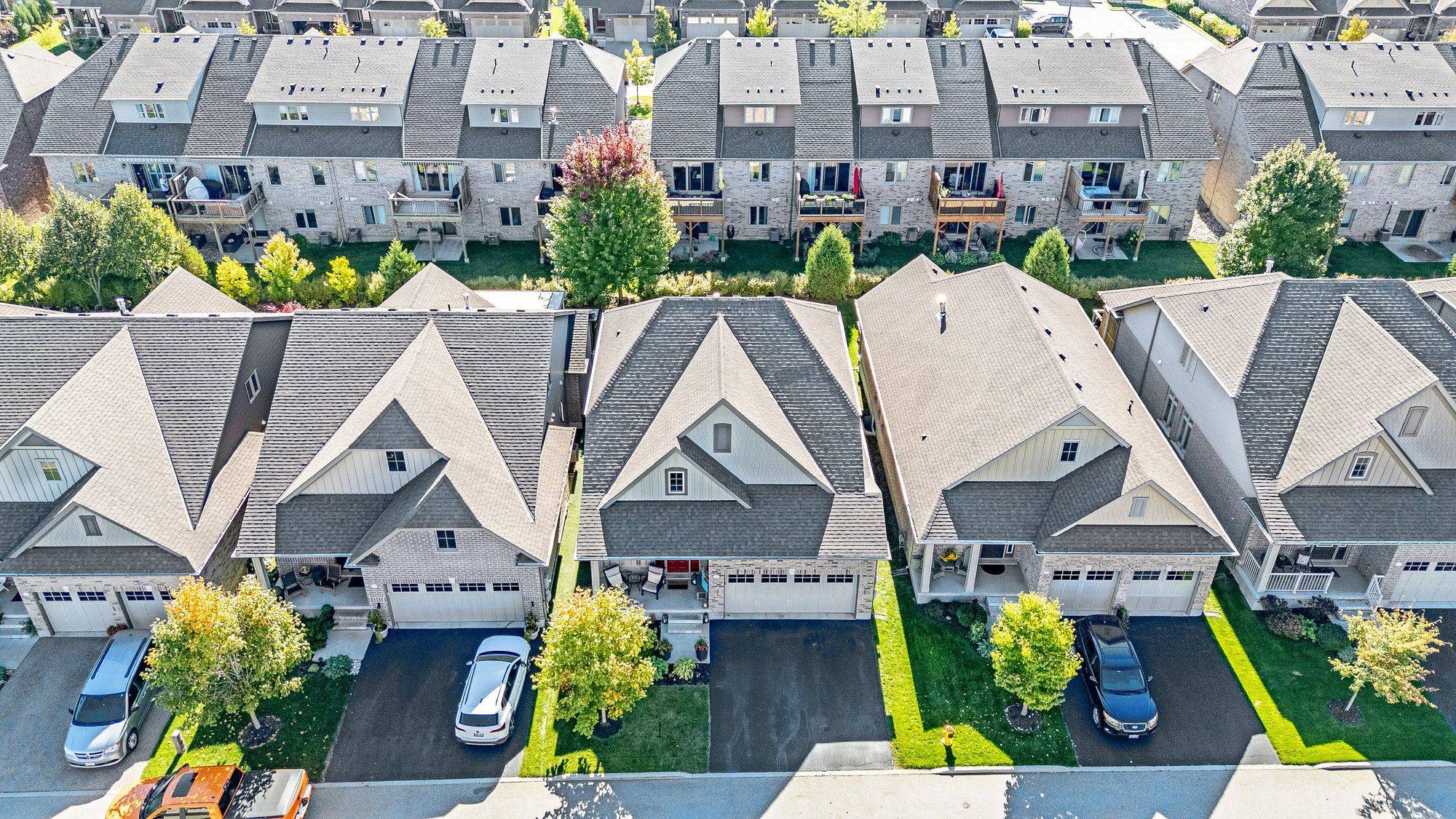 Guelph/eramosa, ON N0B 2K0,25 Chestnut DR