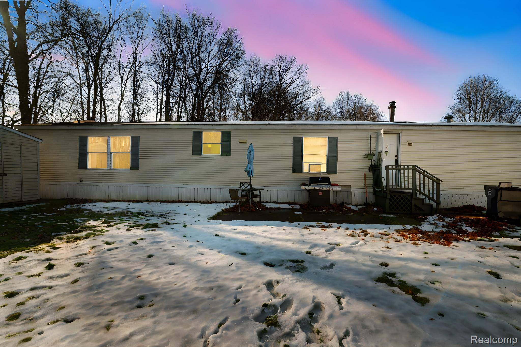 Auburn Hills, MI 48326,351 North Squirrel Road #207