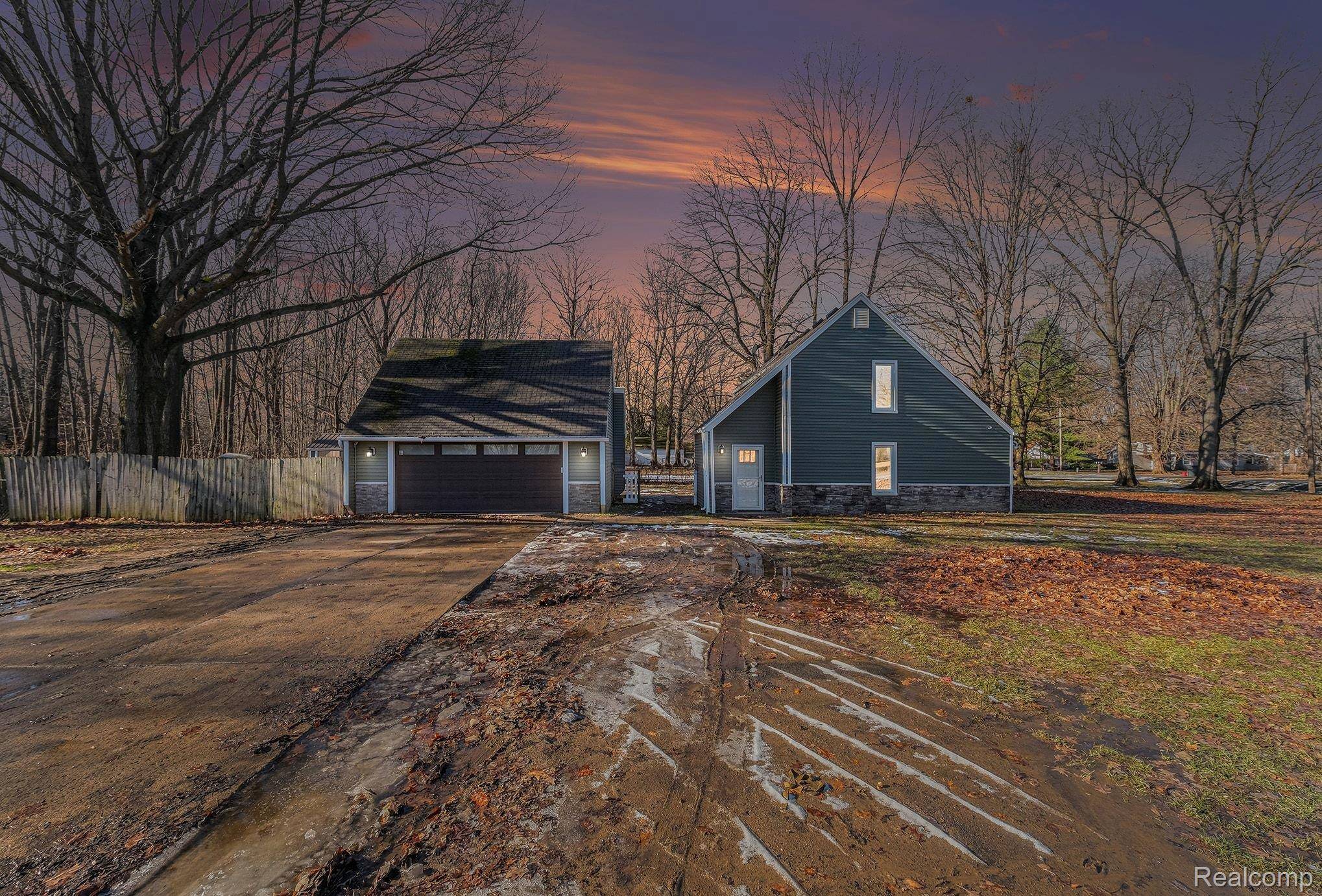 Burton, MI 48509,1364 Munson ST