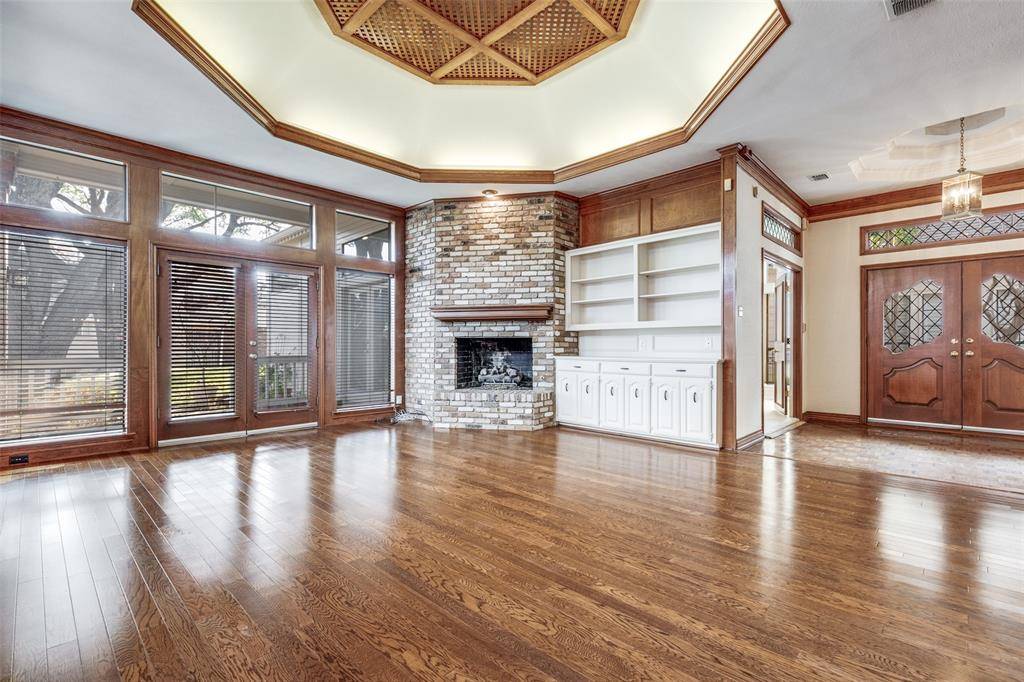 Dallas, TX 75248,5014 Village Court