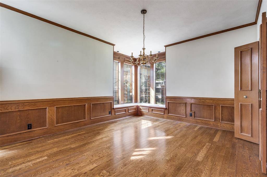 Dallas, TX 75248,5014 Village Court