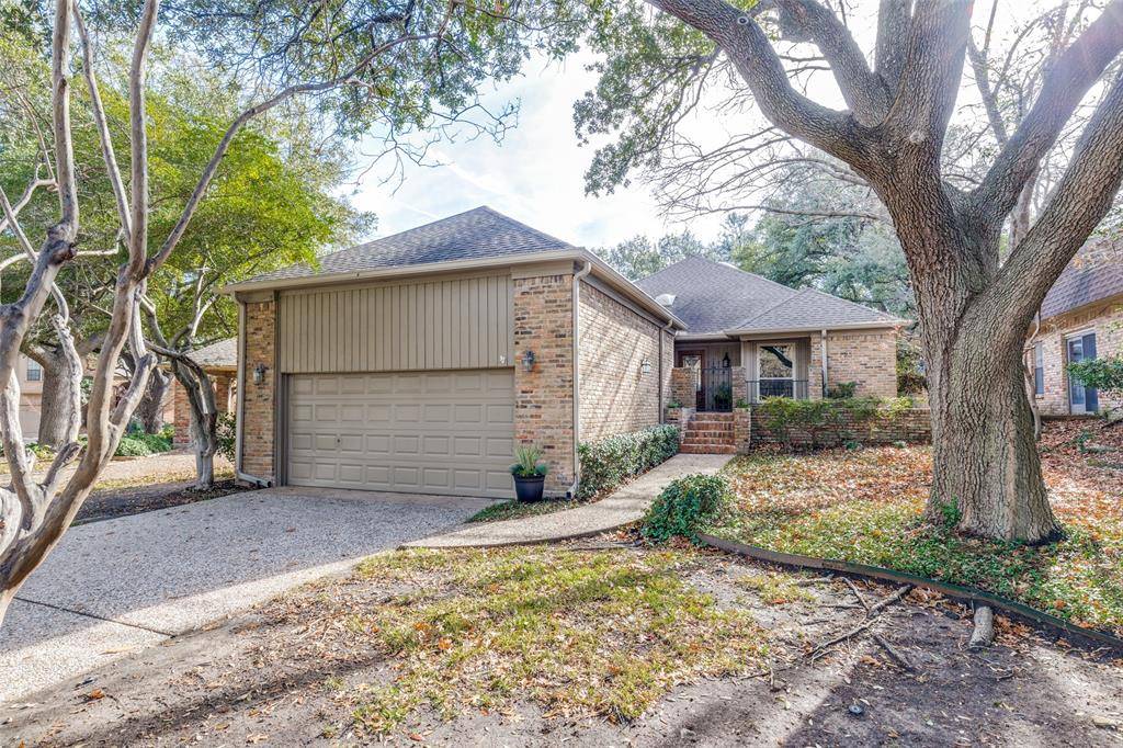 Dallas, TX 75248,16842 Village Lane