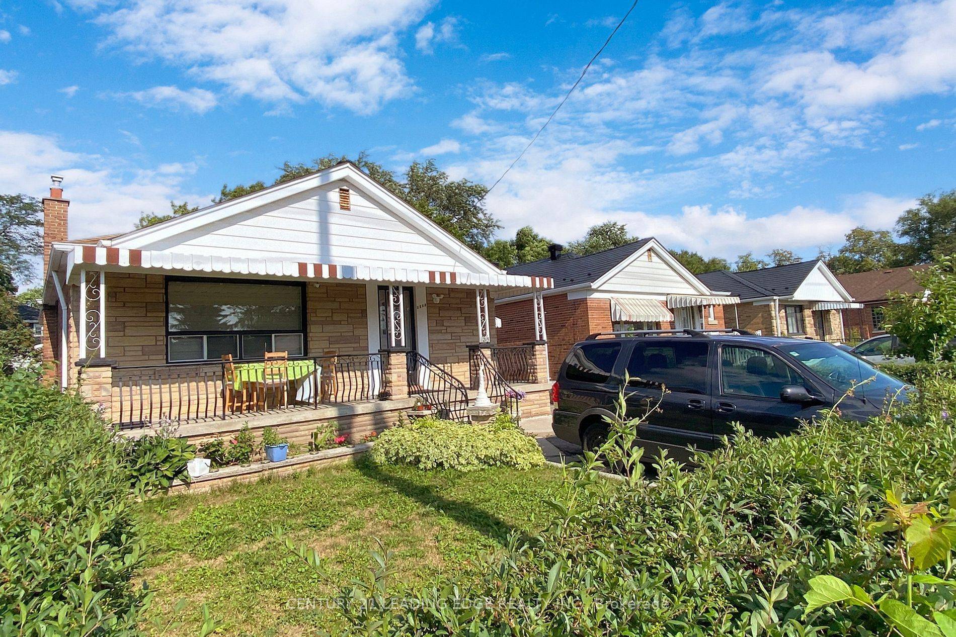 Toronto E04, ON M1R 2R3,1215 Warden AVE #Bsmt