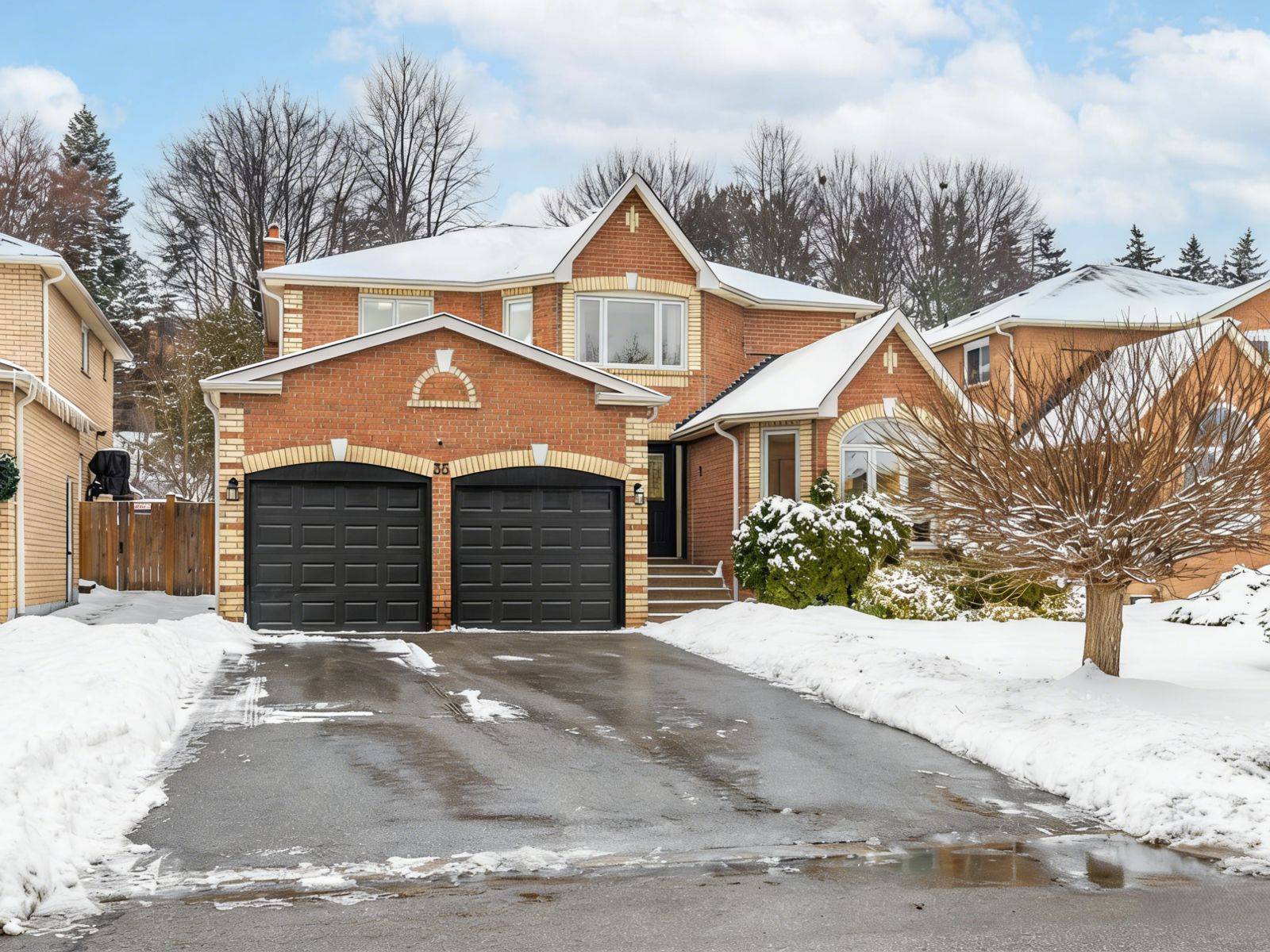 Ajax, ON L1T 3N6,33 Meekings DR