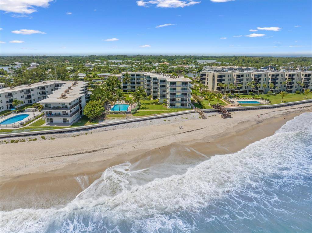 Vero Beach, FL 32963,4450 Highway A1a #102