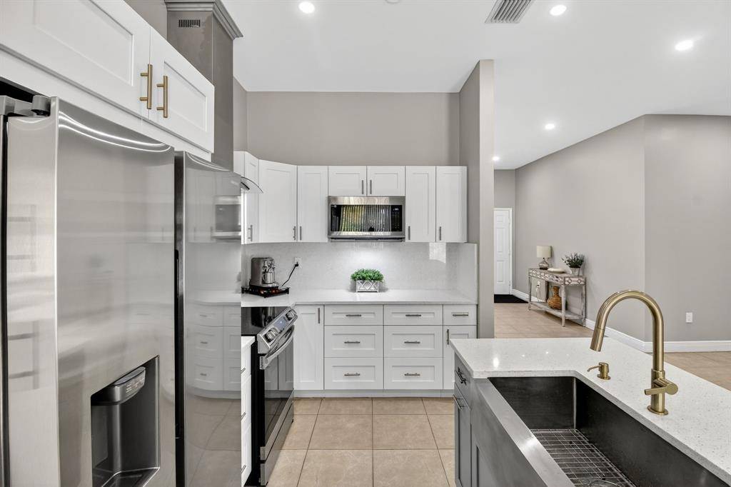 Miami, FL 33193,8134 SW 163rd Pl