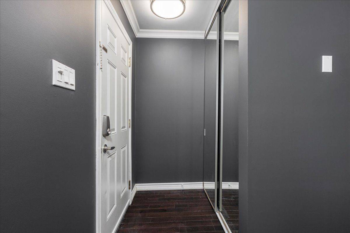 Newmarket, ON L3Y 8J3,115 Main ST S #47